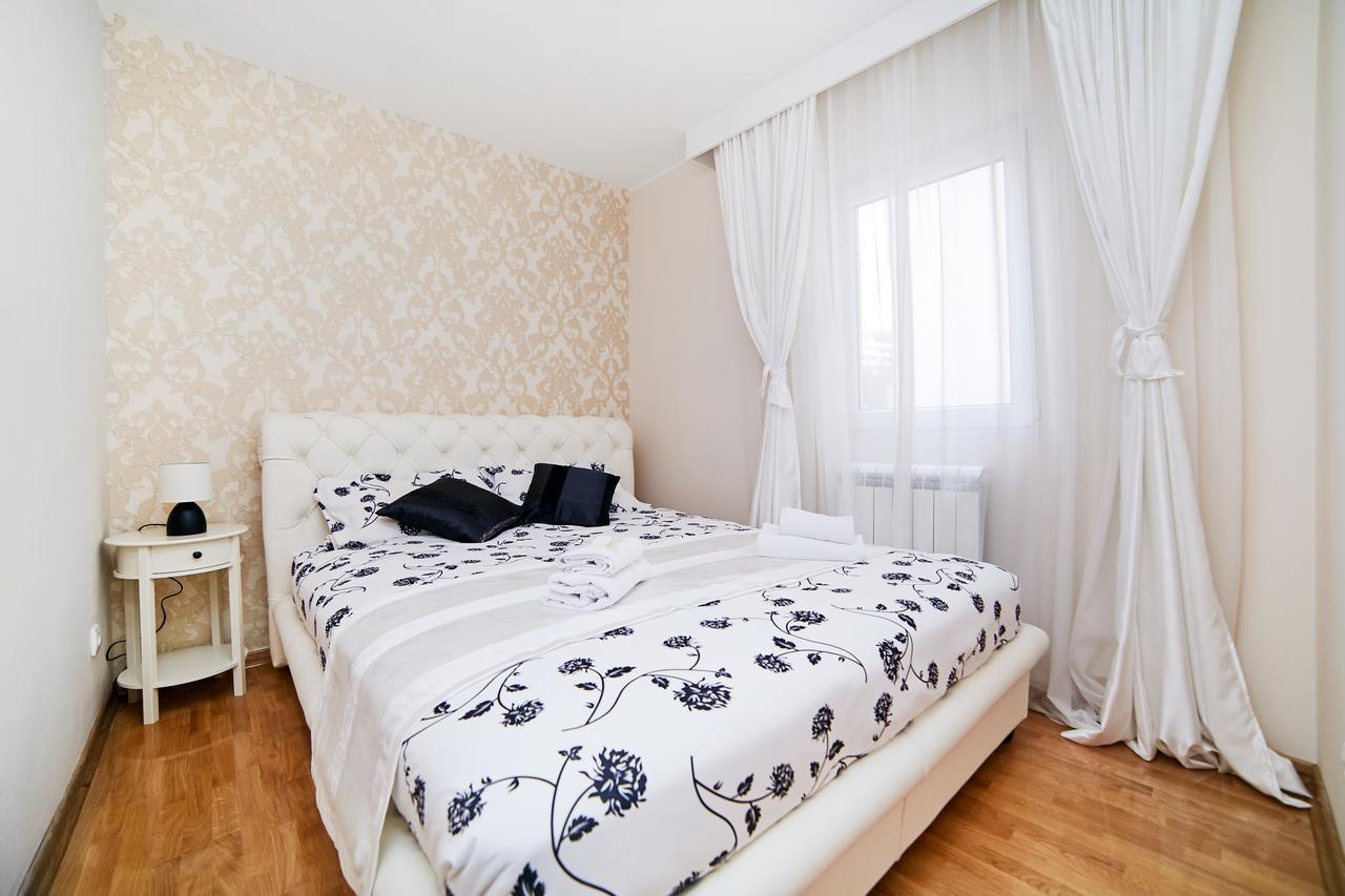 Lux Apartmani Beograd エクステリア 写真